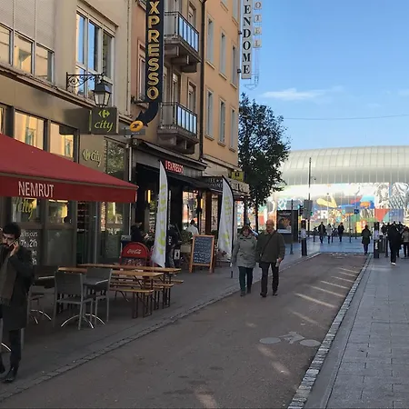 La Petite De